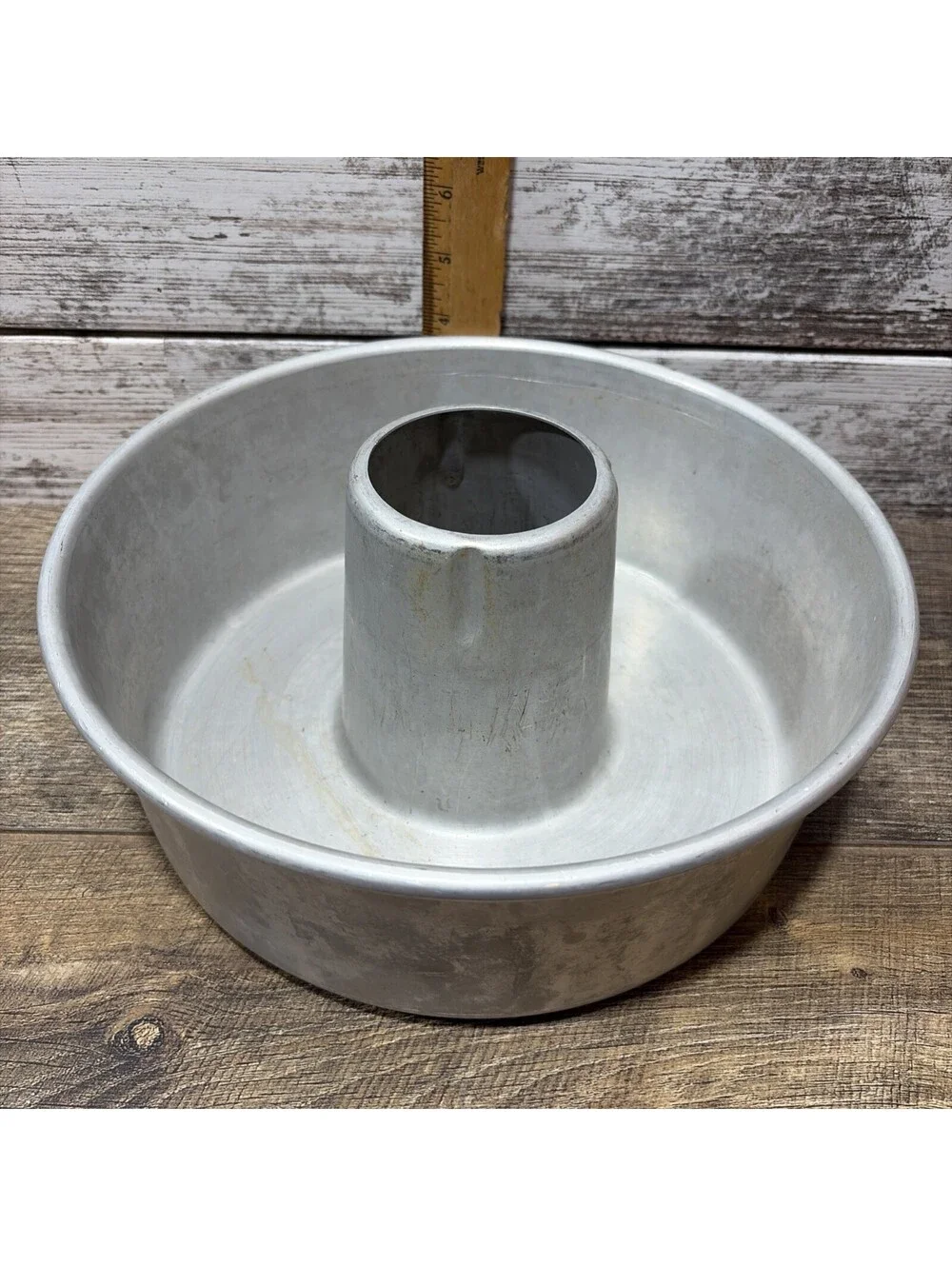 Vintage Wear-Ever Bundt Cake Angel Food Cake Aluminum Pan No. 5214 Heavy Duty.